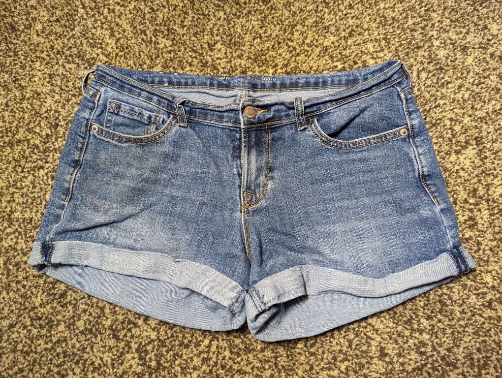 Old Navy boyfriend jean shorts 8 reg women's 