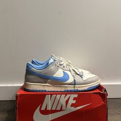 Nike Dunks university 