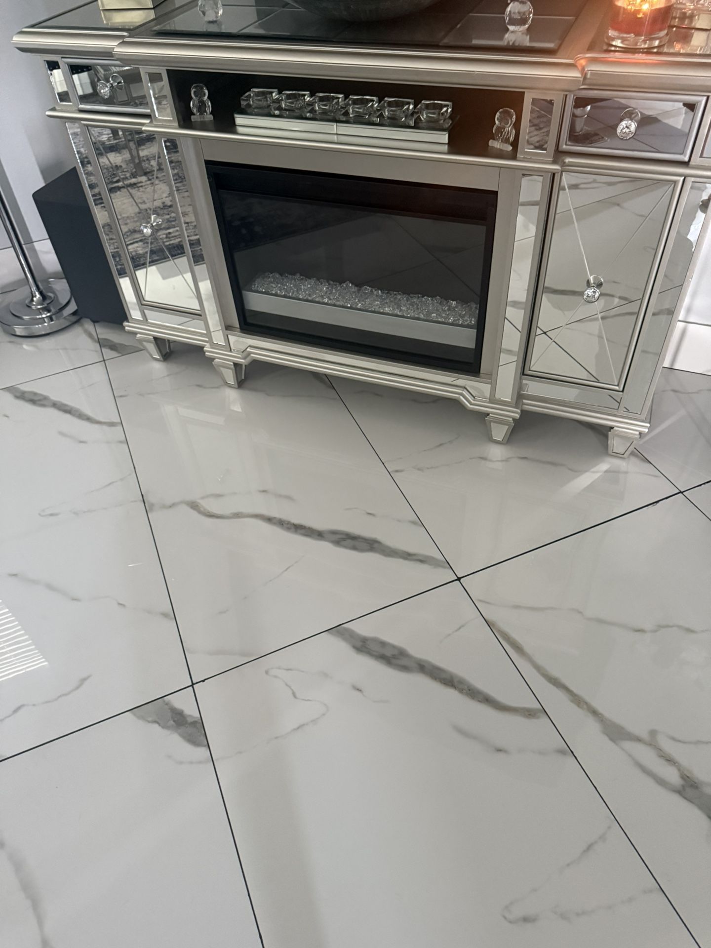 Mirrored Tv Stand With Light Up And Heated Fireplaxe
