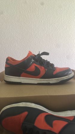 Nike dunks size 10