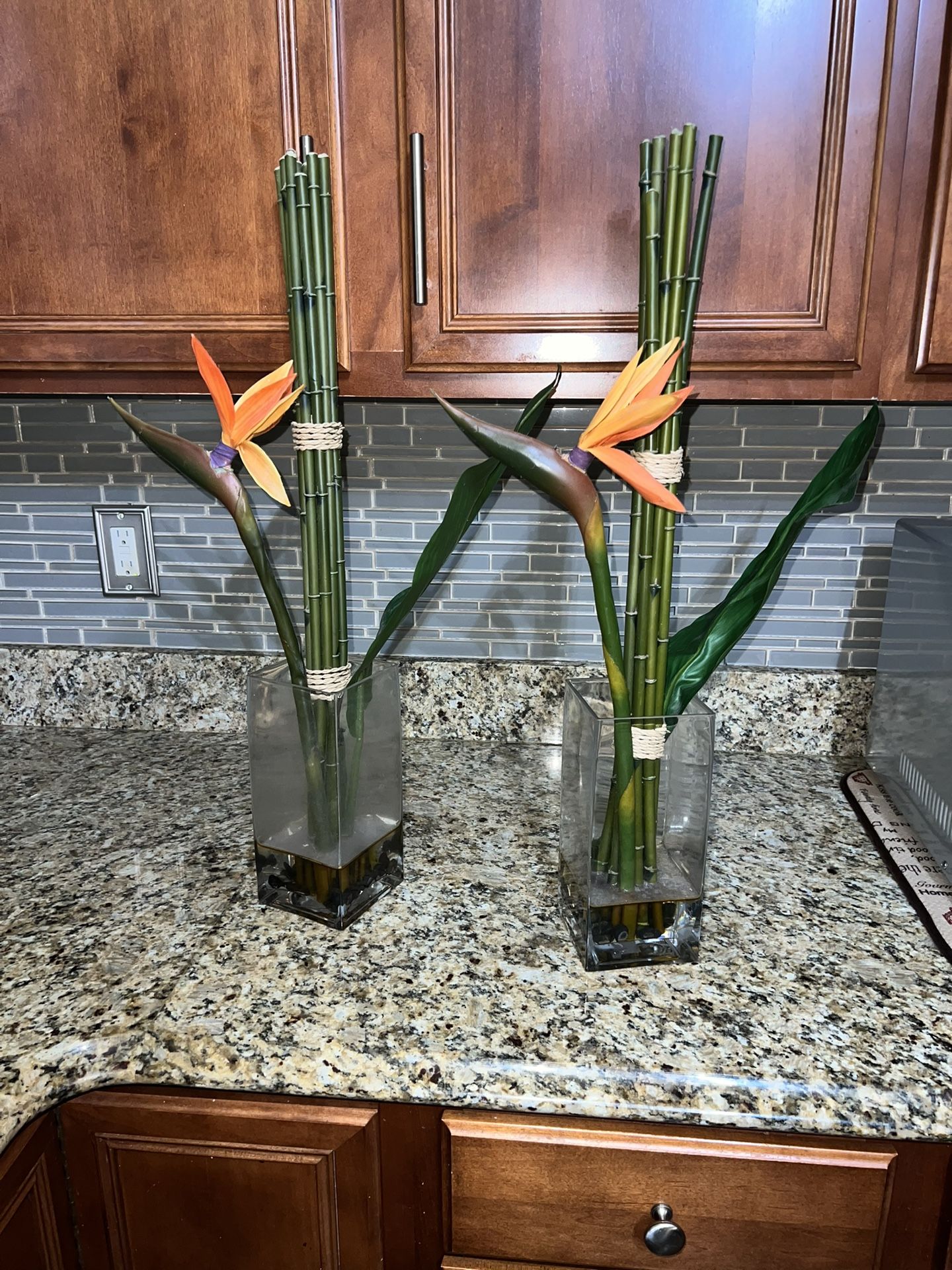 ðŠī 2 Fake Plants â Best Offer