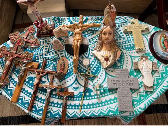 Religious Crosses & Statues