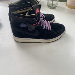 Jordan 1 Mid Sneakers