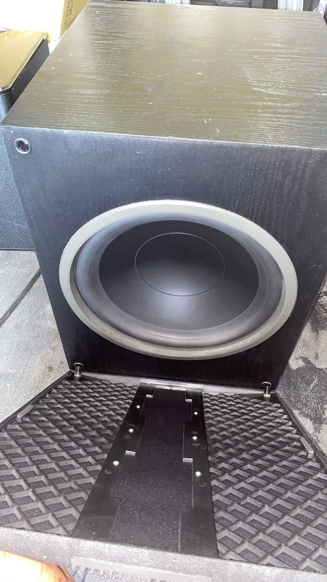 Subwoofer