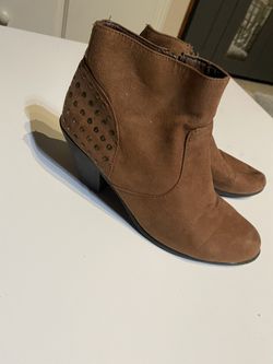 Women Boots Size 10