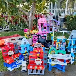Selling 2 Bundles Of Toys For Kids One For Boy Mix Of Towers Buildings Garage Fire 🔥 Station Makes Sounds They Have All The Tools Inside Second 
