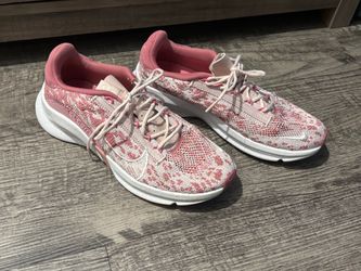 Women’s Nikes