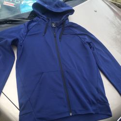 Lnew Nike zip up hoodie very nice only $20