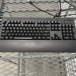 Logitech Keyboard 