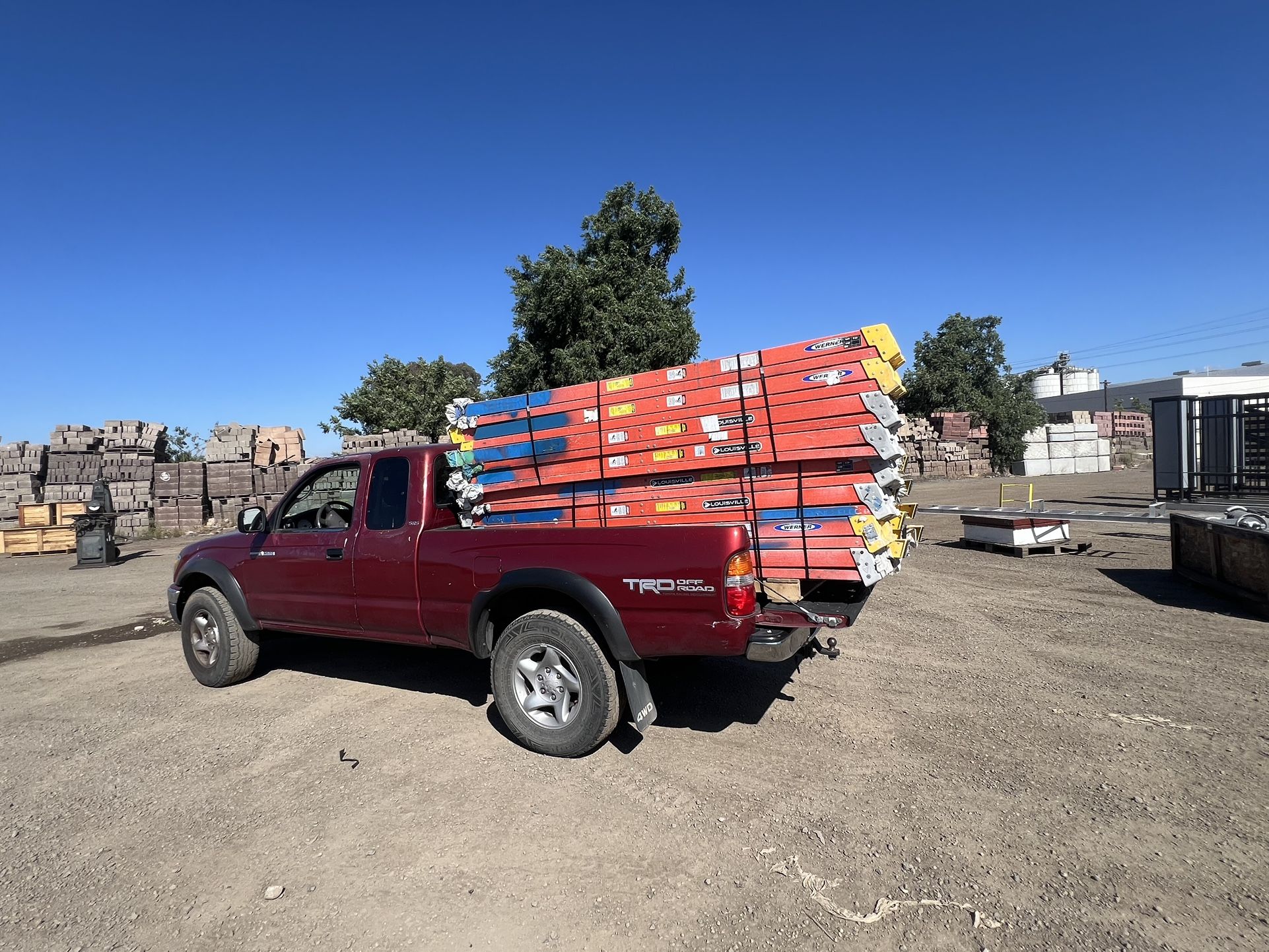 8 Foot Fiberglass Ladders