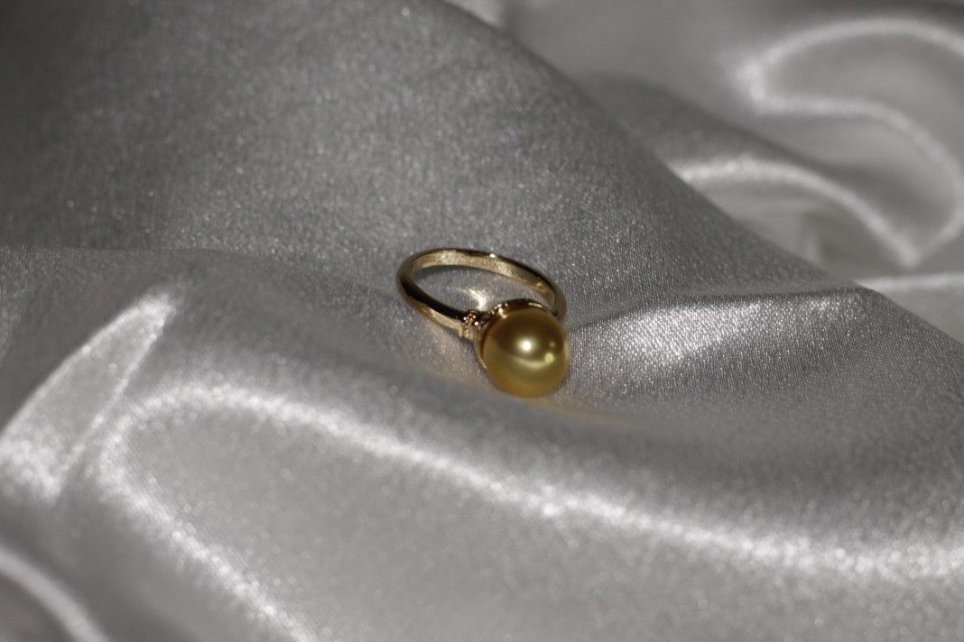 Pearl Ring