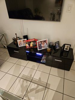 Tv table