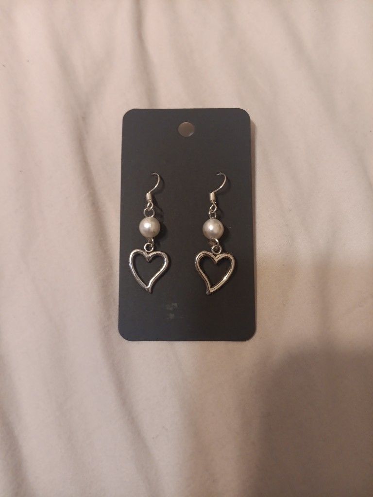 Pearl Heart Earrings