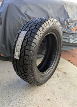 235/65/17 Tire
