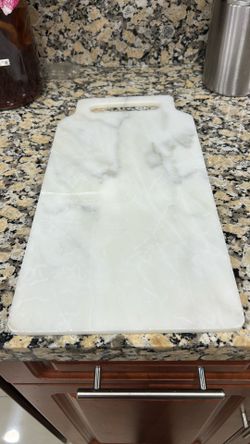 White marble cutting board