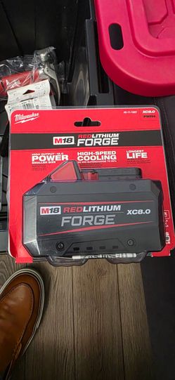 Milwaukee M18 REDLITHIUM FORGE XC8.0 Battery Pack (48-11-1881)