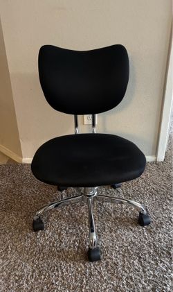 Revolving office chair