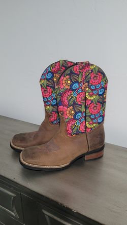 Women's Size 5 Western Cowboy Boots - Kern County Fair - Cash Only