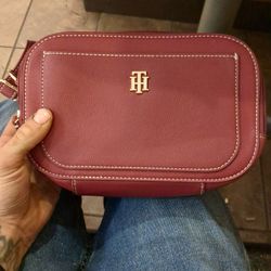Tommy Hilfigure Cross Body Purse