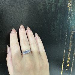 10k BLUE STONE RING 