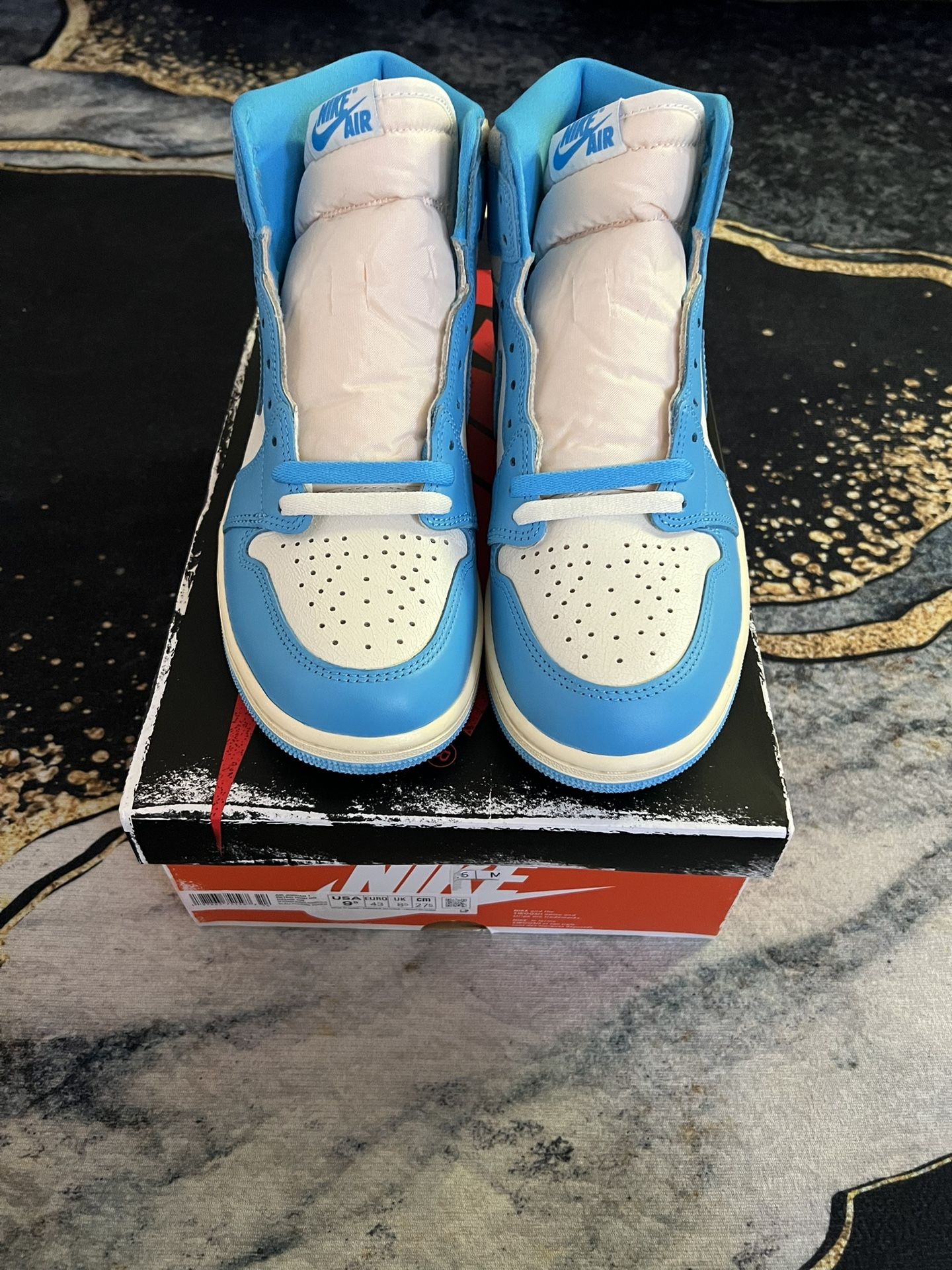 Jordan Retro 1 Reimagined UNC