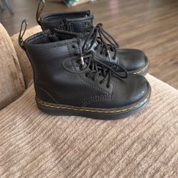 Kids Doc Martens 