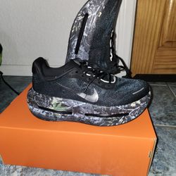 Nike Vomero Premium