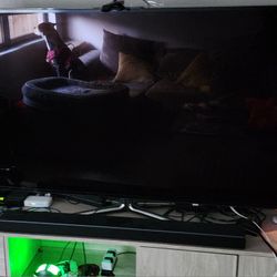 65 Inch Samsung Tv w/ swivel