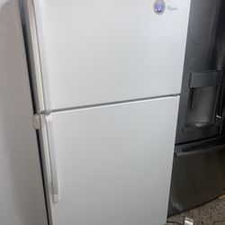 Whirlpool 33” Wide Refrigerator 