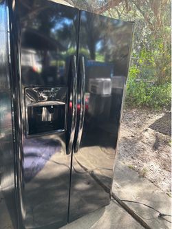 Side by side fridge