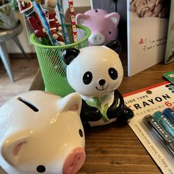 Amazing Deal! Assorted Unique Home & Office Finds – Bulk Bundle - Below Wholesale