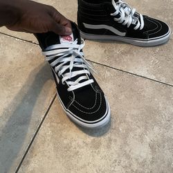 Black And White Vans(size 8)