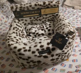 Brand New Nandog Pet Gear Luxury Car Seat