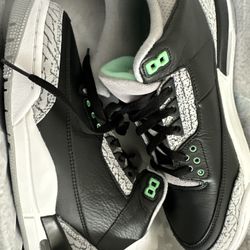 Mens Nike Air Jordan 3 Retro Green Glow Sz 9.5 Ds $150