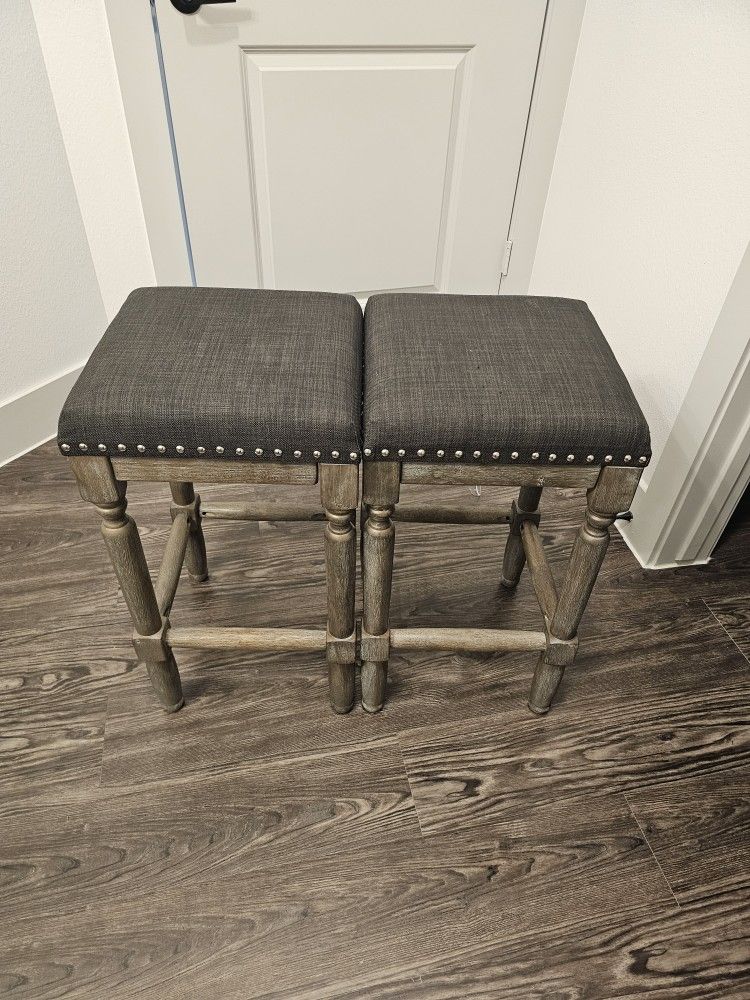 Madison Park Cirque Backless Stool