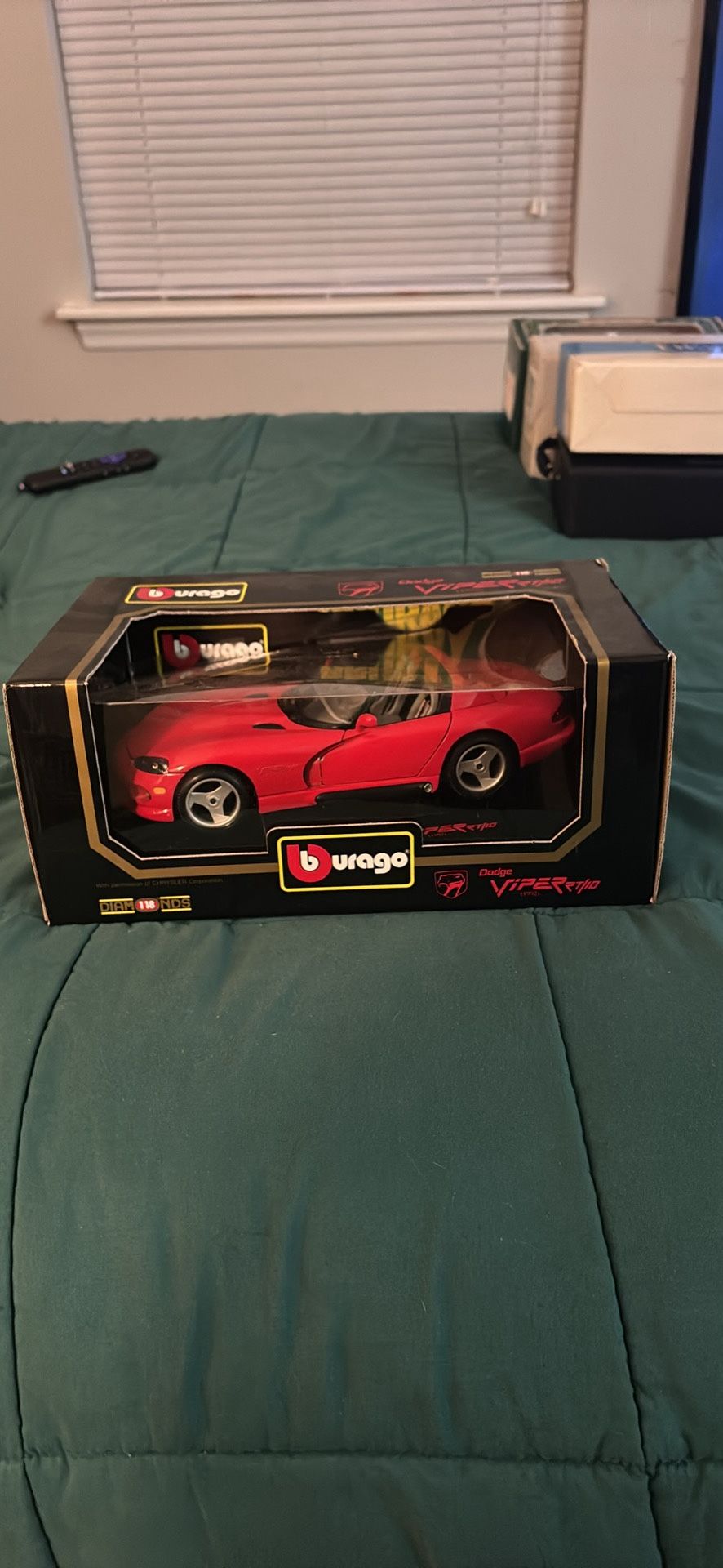 Burago Dodge Viper RT/10 1992 1:18 Diecast & Plastic 3025 Red With Box