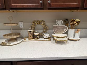 Gold kitchen decor