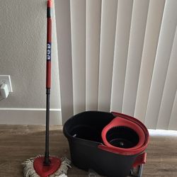 Mop And Bucket With Refills