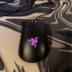 30$ Razer Deathadder  Elite Mouse  Good Condition.  Barely Used!
