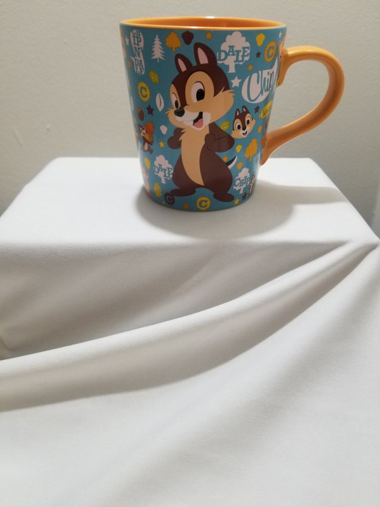 Cute! (Never used) Disney Chip and Dale coffee mug