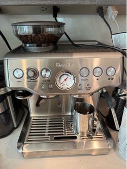 Coffee machine. Breville Barista Expresso Machine BES870XL