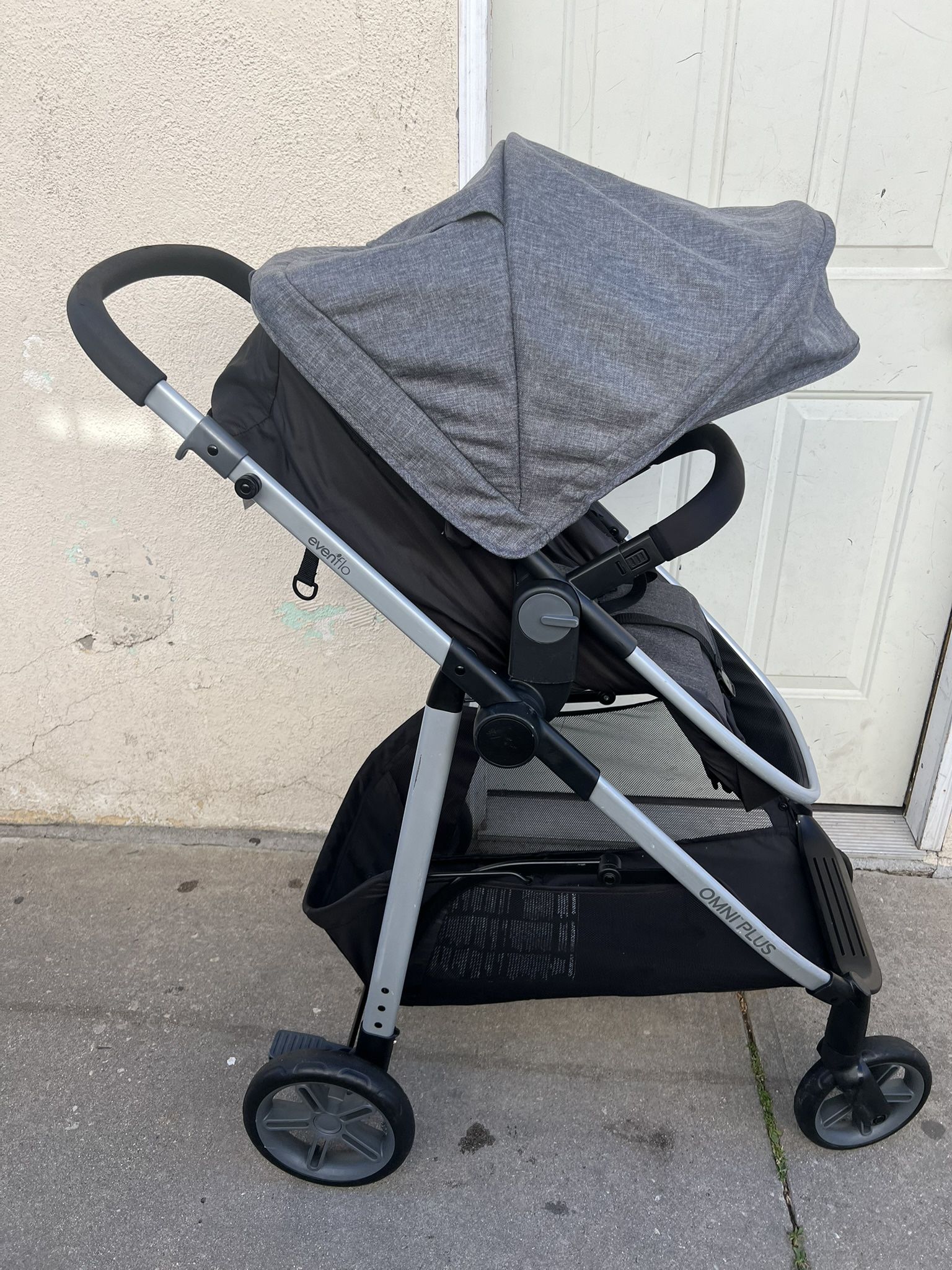 how to open evenflo sibby stroller Pivot® NXT Travel System with LiteMax™ NXT Infant Car Seat plyer Astella 11 ft shade Rental Length:14 Nights