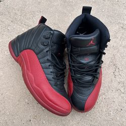 Flu game Jordan 12s Size 11.5🔥