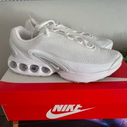 Air Max DN Size 9.5 Men