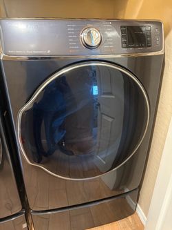 Samsung Front Load Dryer with Steam