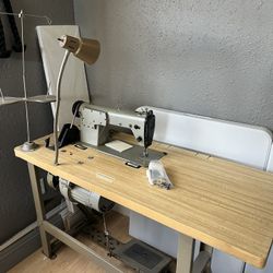 Industrial sewing machine 