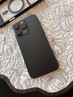Apple iPhone 16 Pro Max Space Black