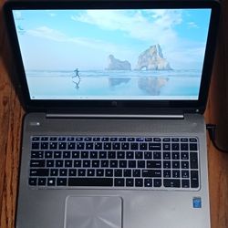 HP Touchscreen 16" Laptop Intel Core i5 CPU 8GB RAM 750GB HD Webcam HDMI Wi-Fi  & Bluetooth Wireless Windows 64bit OS 