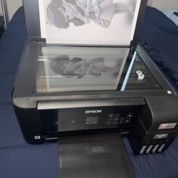 Impresora EPSON MODELO ET-2800 con escaner