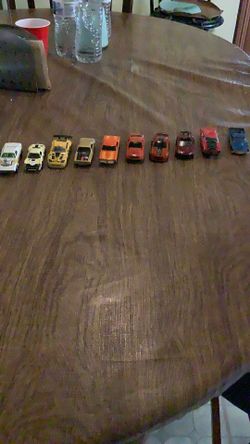 10 unboxed hot wheels